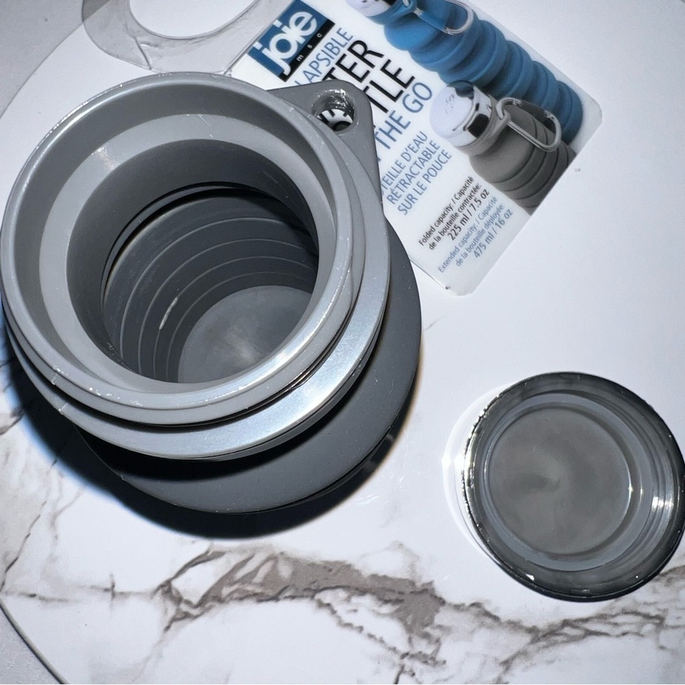 Joie Collapsible Water Bottle - Gray - Picture 5 of 7